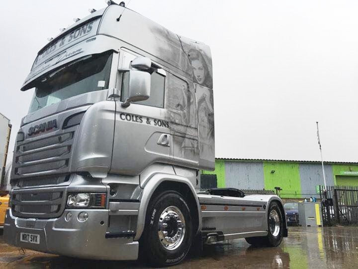 ギャラリービューアに画像をロードする, 【予約】4-6月以降発売予定Coles Scaniaスカニア R-Streamline Topline with curtainside semitrailerトラック 建設機械模型 工事車両 TEKNO 1/50 ミニチュア