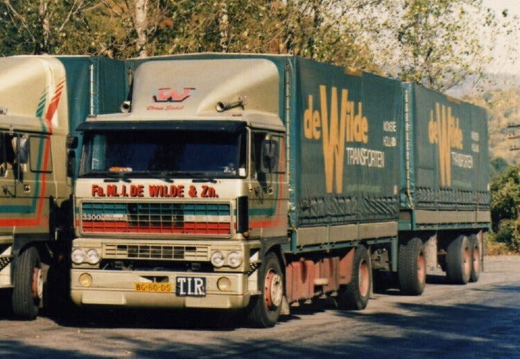 ギャラリービューアに画像をロードする, 【予約】10-12月以降発売予定Wilde, de DAF 3300 4x2 rigid truck with trailerトラック 建設機械模型 工事車両TEKNO 1/50 ミニチュア