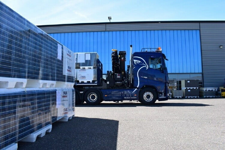 ギャラリービューアに画像をロードする, 【予約】10-12月以降発売予定Falk Bouwsystemen Volvo FH04 with Hiab crane and 3軸 フラットトレーラートレーラー 建設機械模型 工事車両TEKNO 1/50 ミニチュア