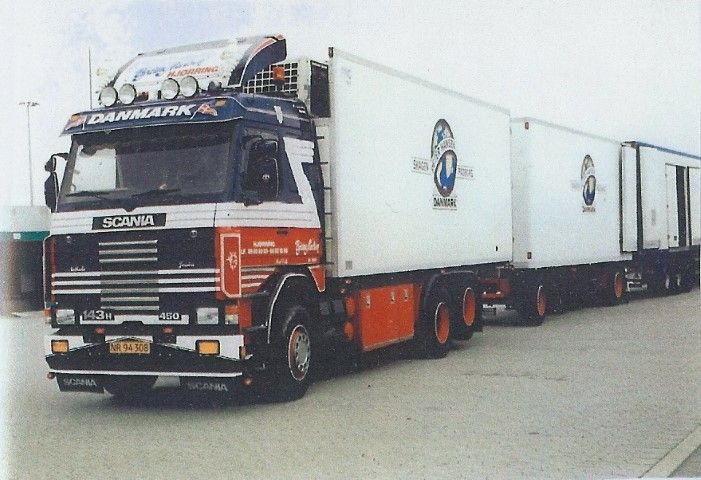 ギャラリービューアに画像をロードする, 【予約】10-12月以降発売予定Nielsen, Bjarne Scaniaスカニア 2-serie motorwagen met 2-assige aanhangerトラック 建設機械模型 工事車両TEKNO 1/50 ミニチュア