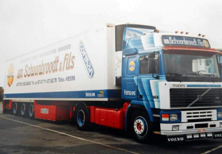 ギャラリービューアに画像をロードする, 【予約】2019年7-9月以降発売予定Volvo F12 Globetrotter with reefer semitrailer (zamac)トラック /建設機械模型 工事車両 TEKNO 1/50 ミニチュア