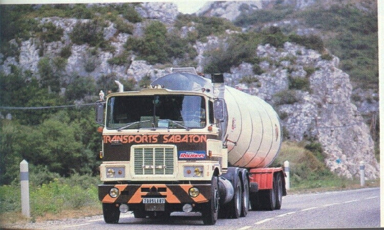 ギャラリービューアに画像をロードする, 【予約】10-12月以降発売予定Sabaton Mack F700 with classic tanktrailerトラック/建設機械模型 工事車両 Tekno 1/50 ミニチュア