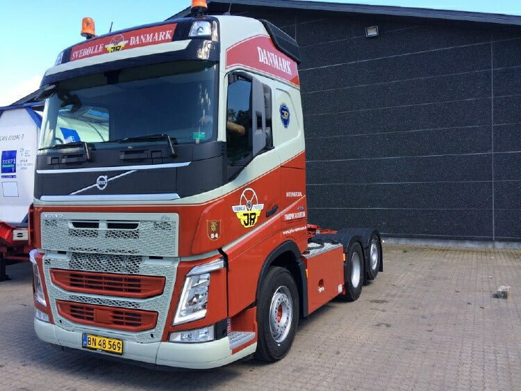 ギャラリービューアに画像をロードする, 【予約】2019年8-10月以降発売予定Rasmussen Volvo FH04 Globetrotter with silotrailer トラック /建設機械模型 工事車両 TEKNO 1/50 ミニチュア