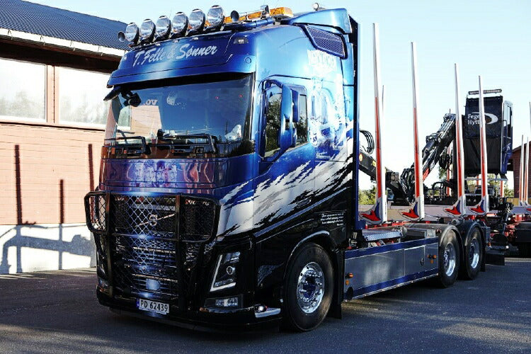 ギャラリービューアに画像をロードする, 【予約】Felle en Sonner Volvo FH04 Globetrotter XL Swedish wood combination トラック /建設機械模型 工事車両 TEKNO 1/50 ミニチュア