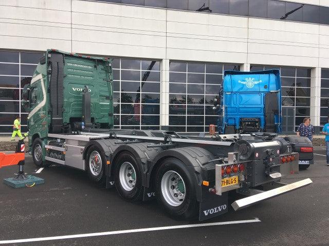 ギャラリービューアに画像をロードする, 【予約】2019年8-10月以降発売予定Groningen, van Volvo FH4 Globetrotter XL rigid truck with hookarm container トラック /建設機械模型 工事車両 TEKNO 1/50 ミニチュア