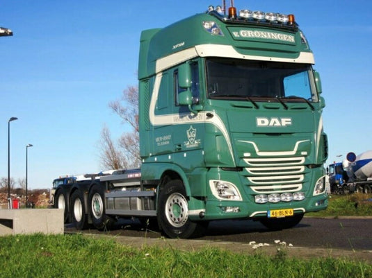 【予約】10-12月以降発売予定DAF XF Super Space Cab rigid truck with trailerトラック/建設機械模型 工事車両 Tekno 1/50 ミニチュア