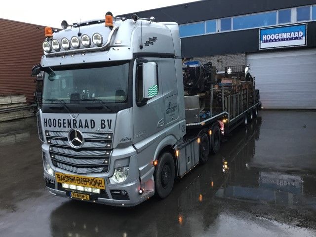 ギャラリービューアに画像をロードする, 【予約】10-12月以降発売予定Hoogenraad Transport メルセデスアクトロス Gigaspace met 3-assige semi diepladerトラクタ 建設機械模型 工事車両TEKNO 1/50 ミニチュア