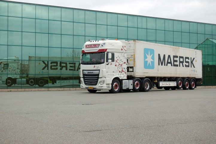 ギャラリービューアに画像をロードする, 【予約】10-12月以降発売予定Kap Transport DAF Euro 6 Super Space Cab met Flexitrailer en 40フィートコンテナトレーラー 建設機械模型 工事車両TEKNO 1/50 ミニチュア