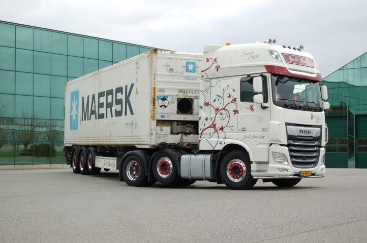 ギャラリービューアに画像をロードする, 【予約】10-12月以降発売予定Kap Transport DAF Euro 6 Super Space Cab met Flexitrailer en 40フィートコンテナトレーラー 建設機械模型 工事車両TEKNO 1/50 ミニチュア