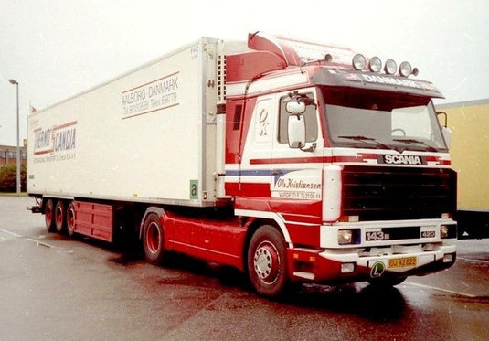 【予約】10-12月以降発売予定Thermo Scandia Scaniaスカニア 143  Streamline 4X2 met koelopleggerトラック 建設機械模型 工事車両TEKNO 1/50 ミニチュア