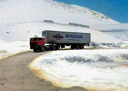【予約】2020年1-3月以降発売予定Afghan DAF 2800 6x4 with box セミトレーラートラック/建設機械模型 工事車両 TEKNO 1/50 ミニチュア