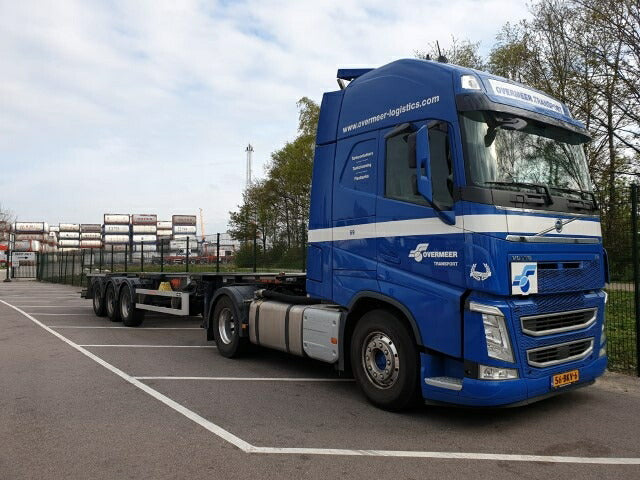 ギャラリービューアに画像をロードする, 【予約】2020年1-3月以降発売予定Overmeer Transport Volvo FH04 Globetrotter XL with Swap tankcontainerトラック/建設機械模型 工事車両 TEKNO 1/50 ミニチュア