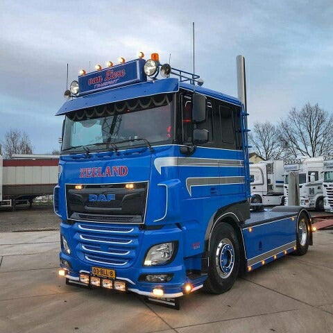 ギャラリービューアに画像をロードする, 【予約】2020年4-6月以降発売予定DAF XF Euro 6 Comfort Cab 4x2 トラック トラクタヘッド /建設機械模型 工事車両 Tekno 1/50 ミニチュア