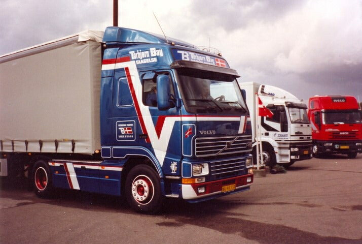 ギャラリービューアに画像をロードする, 【予約】10-12月以降発売予定Volvo FH12 Globetrotter 4x2 in klant specifieke verpakking トラック TEKNO 1/50 建設機械 模型ミニカー はたらく車重機