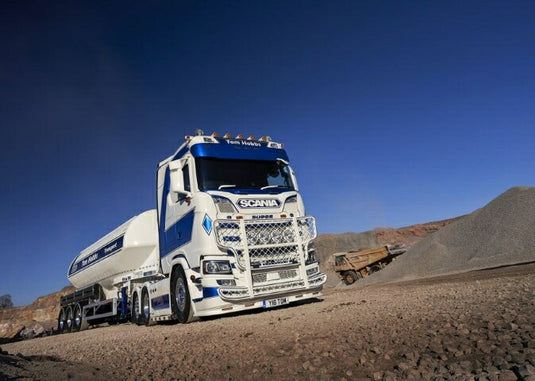 【予約】2021年1月-3月以降発売予定Tom Hobbs Scania Next Gen S-serie with Feldbinder trailer
