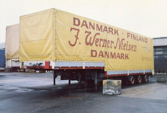 ギャラリービューアに画像をロードする, 【予約】8-10月以降発売予定Nielsen, Werner J. Scania 140 6x2 sleepas met klassieke stepframe trailer トラック/Tekno 建設機械模型 工事車両 1/50 ミニチュア