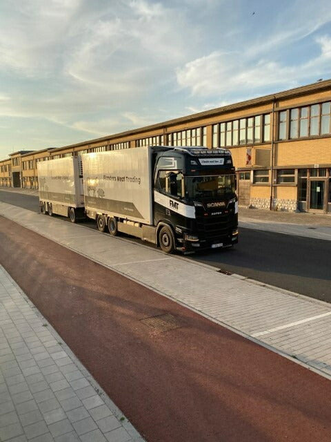 ギャラリービューアに画像をロードする, 【予約】2021年4-6月以降発売予定Flanders Meat Trading Scania Next Gen S580 Highline motorwagen met 3-assige aanhangerトラック /Tekno 建設機械模型 工事車両 1/50 ミニチュア