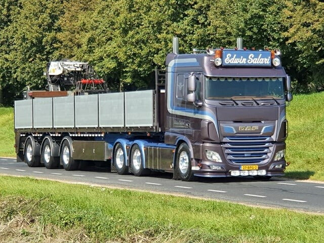 ギャラリービューアに画像をロードする, 【予約】4月以降発売予定Salari Edwin DAF XF Euro 6 Space Cab 6x2 sleepas met 3-assige stenenoplegger トラック /Tekno 建設機械模型 工事車両 1/50 ミニカー