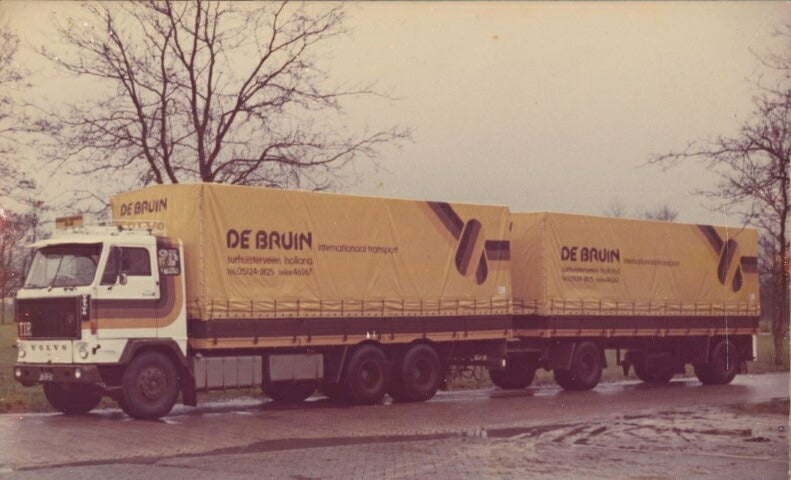 予約】2023年3月以降発売予定Bruin, De Volvo F89 6x2 motorwagen met 2-