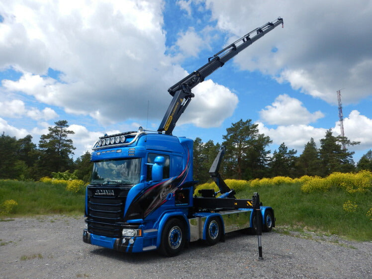 ギャラリービューアに画像をロードする, Blue Shine SCANIA STREAMLINE HIGHLINE 8x2 TAG AXLE PALFINGER 7400.2 + HOOK LIFT CONTAINER 15m3 トラック /建設機械模型 工事車両 WSI 1/50 ミニチュア