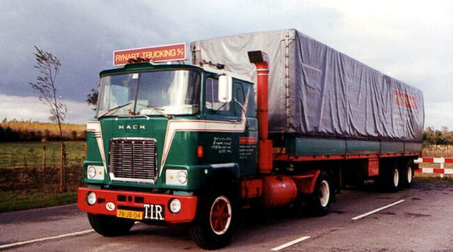 ギャラリービューアに画像をロードする, 【予約】4-6月以降発売予定Rynart Trucking BV Mack F700 4x2 Classic カーテンサイダートレーラー トラック /WSI 建設機械模型 工事車両 1/50 ミニチュア