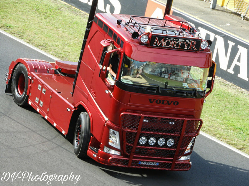 ギャラリービューアに画像をロードする, 【予約】10-12月以降発売予定Transports Mortyr VOLVO FH4 SLEEPER CAB 4x2トラクタ /建設機械模型 工事車両WSI 1/50 ミニチュア