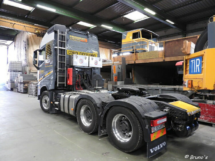 ギャラリービューアに画像をロードする, 【予約】10-12月以降発売予定Friderici VOLVO FH4 GLOBETROTTER 6x4 低床セミ - 3軸トラック /建設機械模型 工事車両WSI 1/50 ミニチュア