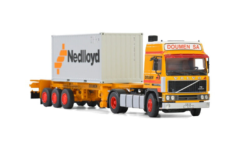 ギャラリービューアに画像をロードする, Doumen; VOLVO F12 GLOBETROTTER 4x2 CONTAINER TRAILER CLASSIC - 3軸+ 20 フィートコンテナトラック /建設機械模型 工事車両 WSI 1/50 ミニチュア