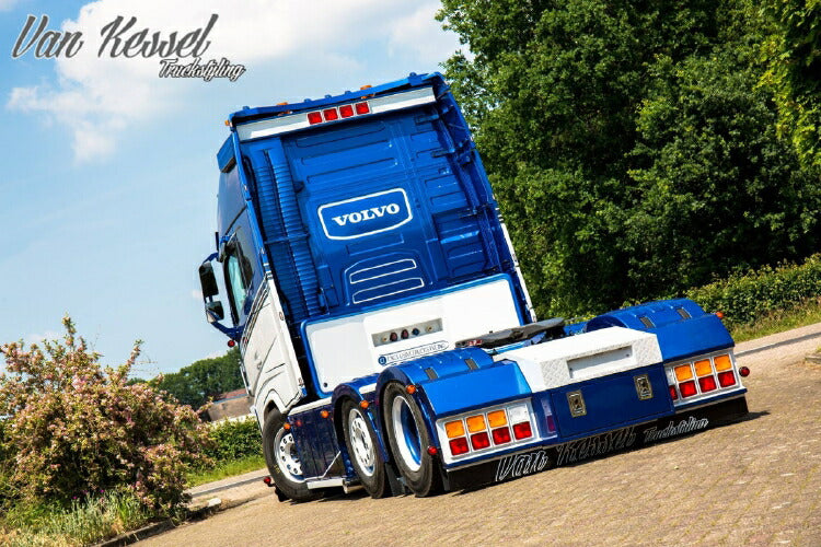 ギャラリービューアに画像をロードする, 【予約】2019年6-8月以降発売予定LJD Trans VOLVO FH4 GLOBETROTTER XL 6X2 TWIN STEER トラック トラクタ/建設機械模型 工事車両 WSI 1/50 ミニチュア