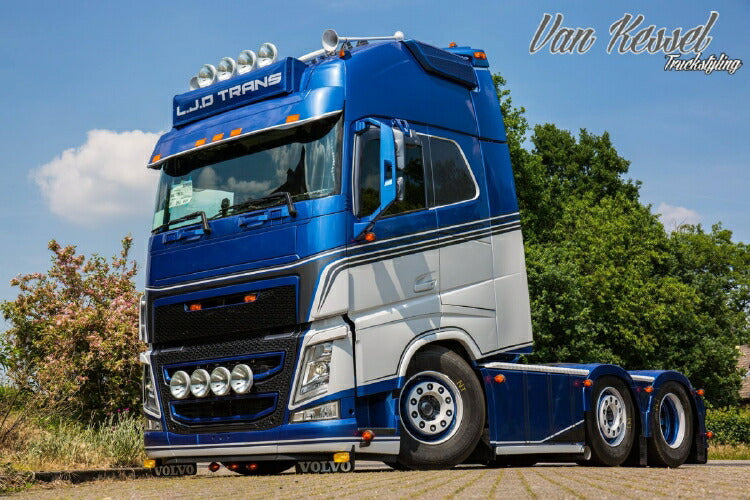ギャラリービューアに画像をロードする, 【予約】2019年6-8月以降発売予定LJD Trans VOLVO FH4 GLOBETROTTER XL 6X2 TWIN STEER トラック トラクタ/建設機械模型 工事車両 WSI 1/50 ミニチュア
