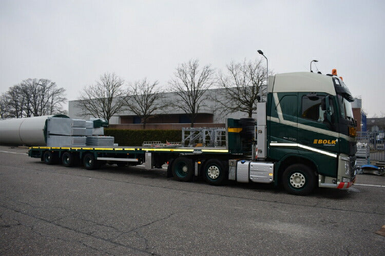 ギャラリービューアに画像をロードする, 【予約】12月以降発売予定Bolk Transport VOLVO FH4 GLOBETROTTER 6X2 TWIN STEER MEGATRAILER FLAT 3軸 トラック トレーラー 建設機械模型 工事車両WSI 1/50 ミニチュア