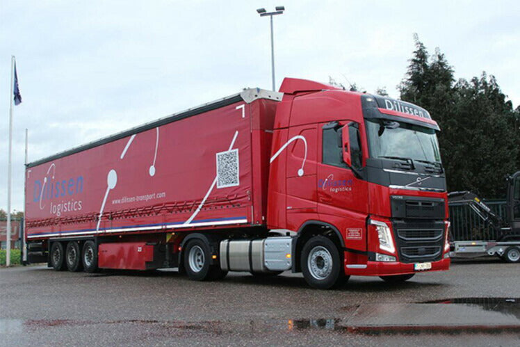 ギャラリービューアに画像をロードする, 【予約】2020年1-3月以降発売予定Dilissen Logistics VOLVO FH4 GLOBETROTTER 4X2 カーテンサイダートレーラー 3軸 トラック/建設機械模型 工事車両 WSI 1/50 ミニチュア