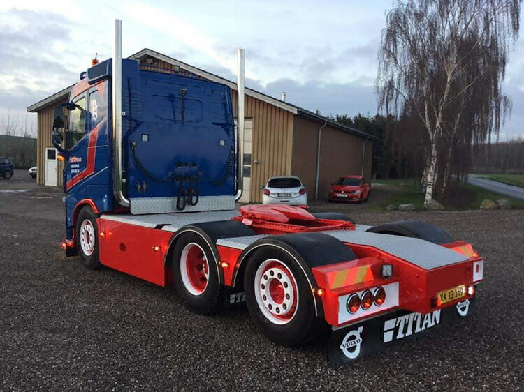 ギャラリービューアに画像をロードする, 【予約】2020年1-3月以降発売予定Poul Jensen VOLVO FH4 SLEEPER CAB 6x2 トラック トラクタヘッド/建設機械模型 工事車両 WSI 1/50 ミニチュア