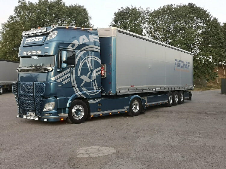 ギャラリービューアに画像をロードする, 【予約】2020年4-6月以降発売予定Fischer DAF XF SUPER SPACE CAB MY2017 4X2 CURTAINSIDE / TAUTLINER TRAILER 3軸トラック WSI 1/50 建設機械 模型ミニカー はたらく車重機