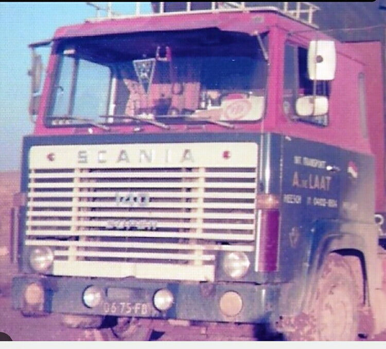 ギャラリービューアに画像をロードする, 【予約】2020年4-6月以降発売予定A. de Laat SCANIA 1 SERIES 4X2 CURTAINSIDE TRAILER | CLASSIC 2軸トラック WSI 1/50 建設機械 模型ミニカー はたらく車重機