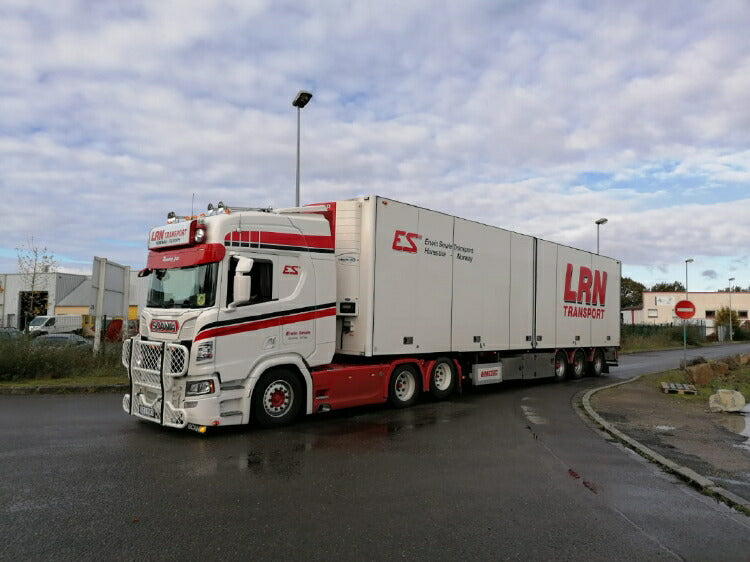 ギャラリービューアに画像をロードする, 【予約】5-8月以降発売予定SCANIA R HIGHLINE CR20H 6X2 TAG AXLE リーファートレーラー 3軸 トラック WSI 1/50 建設機械 模型ミニカー はたらく車重機