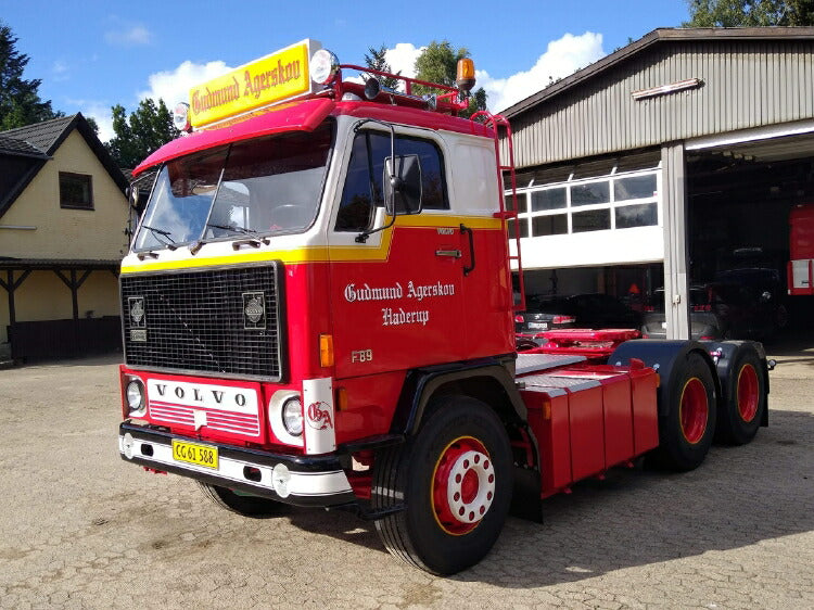 ギャラリービューアに画像をロードする, 【予約】2021年1-3月以降発売予定Gudmund Agerskov VOLVO F89 6X2 TAG AXLEトラック トラクタヘッド /WSI 建設機械模型 工事車両 1/50 ミニチュア