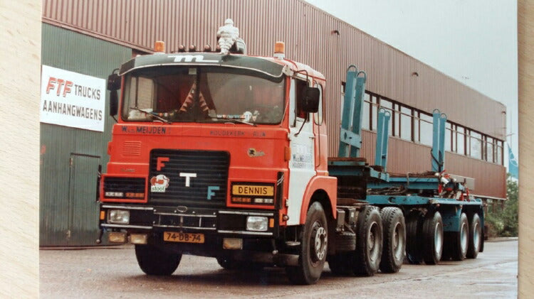 ギャラリービューアに画像をロードする, 【予約】10-12月以降発売予定Van der Meijden FTF F SERIE (OLD CAB) FLAT BED TRAILER | CLASSIC 3軸 トラック/WSI 建設機械模型 工事車両 1/50 ミニカー