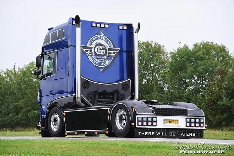 ギャラリービューアに画像をロードする, 【予約】8-10月以降発売予定Geelhoed; DAF XF SUPER SPACE CAB MY2017 4X2 トラック トラクタ /WSI 建設機械模型 工事車両 1/50