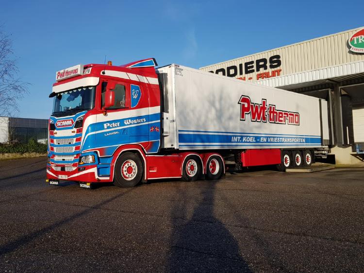 ギャラリービューアに画像をロードする, PWT Thermo Wouters Scania S Normal CS20N 冷凍トレーラー / WSI 1/50 建設機械模型 工事車両