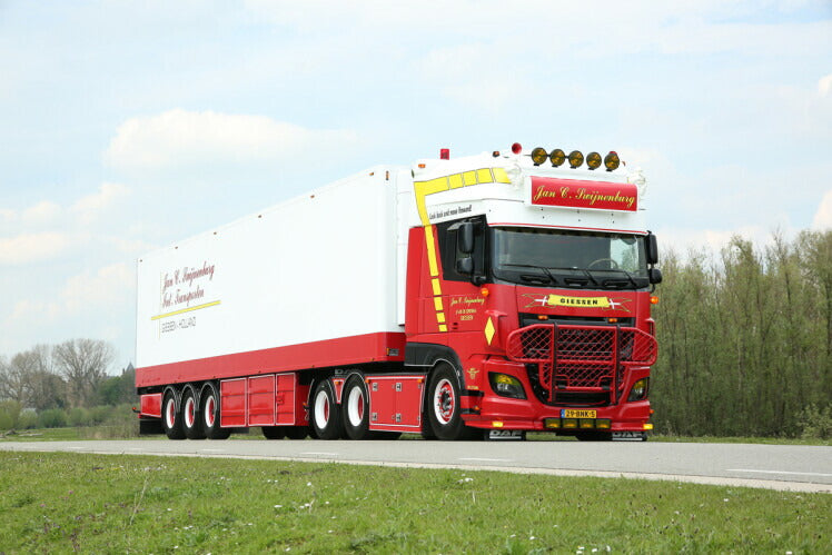 ギャラリービューアに画像をロードする, 【予約】3月以降発売予定Jan C. Swijnenburg DAF XF SUPER SPACE CAB MY2017 6X2 TAG リーファートレーラー 3 軸 トラック /WSI 建設機械模型 工事車両 1/50 ミニカー