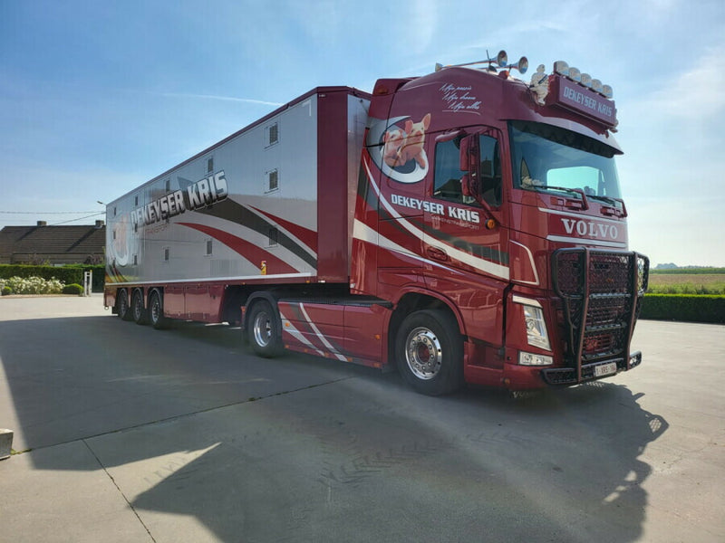 ギャラリービューアに画像をロードする, 【予約】3-5月以降発売予定DEKEYSER KRIS VOLVO FH4 GLOBETROTTER XL 4X2 LIVE STOCK TRAILER 3軸 トラック/WSI 建設機械模型 工事車両 1/50 ミニカー