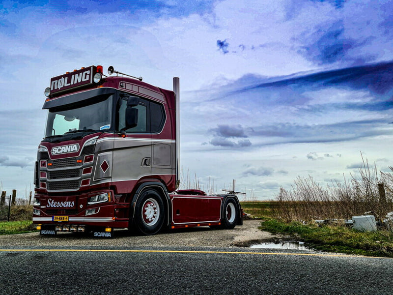 ギャラリービューアに画像をロードする, 【予約】3-5月以降発売予定ROLING SCANIA S NORMAL CS20N 4X2 2CONNECT COMBI TRAILER 2+3軸 2X 20フィートコンテナ 5軸 トラック トラクタヘッド/WSI 建設機械模型 工事車両 1/50 ミニカー
