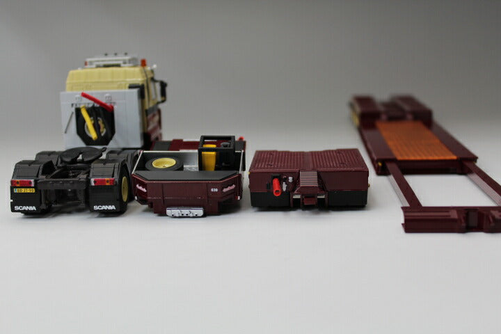 ギャラリービューアに画像をロードする, SCANIAスカニア R113/R143 Streamline 低床 4軸+ Interdolly 2軸 トレーラー 模型/WSIダブリューエスアイ 1/50 10137