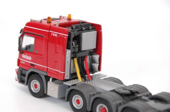ギャラリービューアに画像をロードする, 【予約】MERCEDES TITANメルセデスタイタン MP3 8X4 HEAVY TRANSPORT トラック トラクタヘッド ノーテブームレッド /WSI 1/50 模型