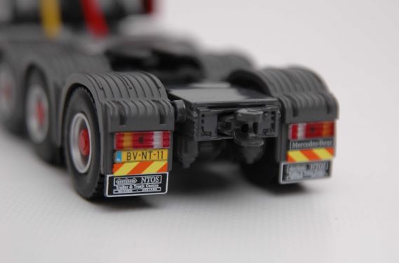 ギャラリービューアに画像をロードする, 【予約】MERCEDES TITANメルセデスタイタン MP3 8X4 HEAVY TRANSPORT トラック トラクタヘッド ノーテブームレッド /WSI 1/50 模型