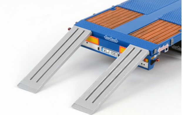 ギャラリービューアに画像をロードする, HAVATOR 3軸セミ底床トレーラー + スカニア R5 HIGHLINE 6X4 /WSI 1/50 模型