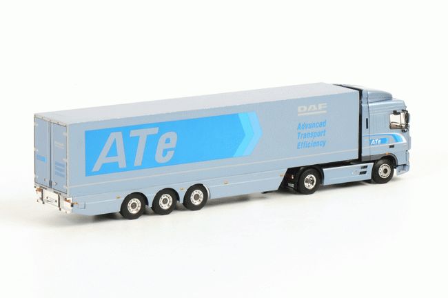ギャラリービューアに画像をロードする, DAF DAF XF 105 Space Cab Box トレーラー3軸 /WSI 建設機械模型 1/50