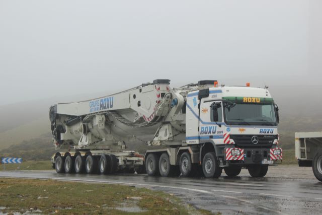 ギャラリービューアに画像をロードする, 【予約】2015年4-6月以降発売予定MASTTRANSPORTER ROXU + メルセデス 8X4 トラック /WSI 1/50 建設機械模型 ミニカー