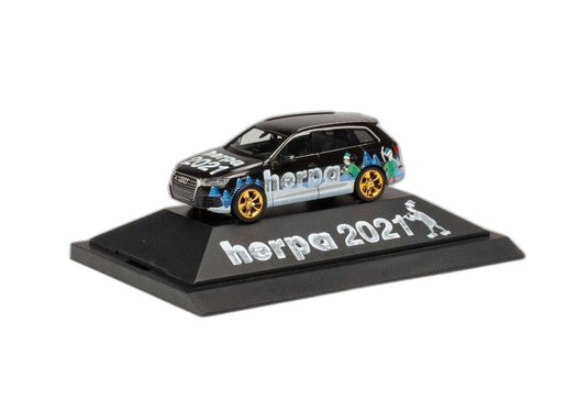 クリスマスカー 2021 Audi Q7 102179/ Herpa 1/87  模型 ミニカー